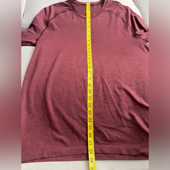 Lululemon Wine/Burdeos Men's Live in Practice Running Long Sleeve T-Shirt Sz L - Picture 7 of 10